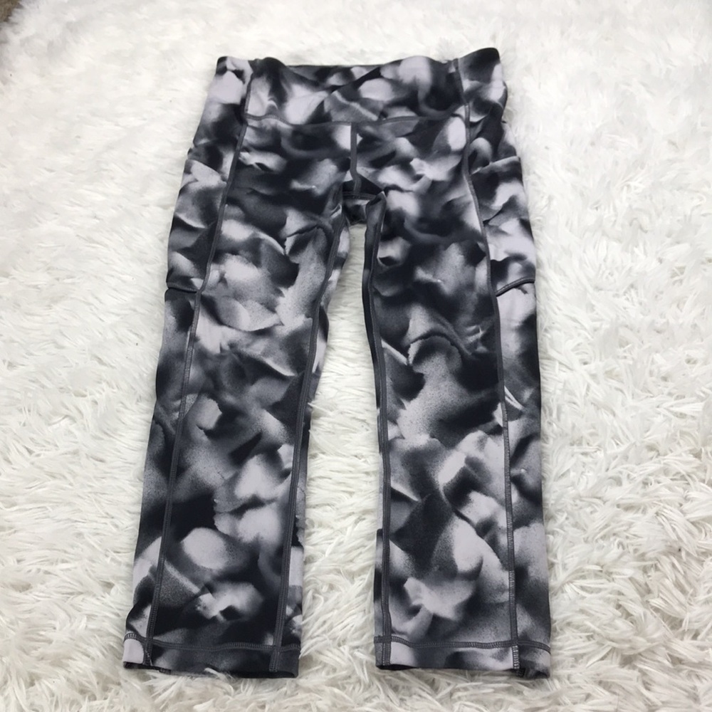 Lululemon Speed Up Crop 21" Blush Blossom Alpine